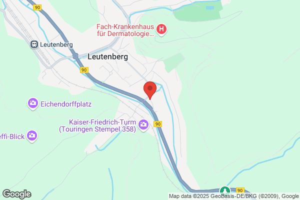 Zum Bahnhof
