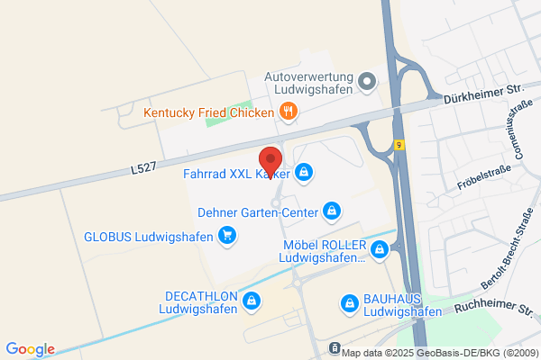 Tankstelle am Supermarkt