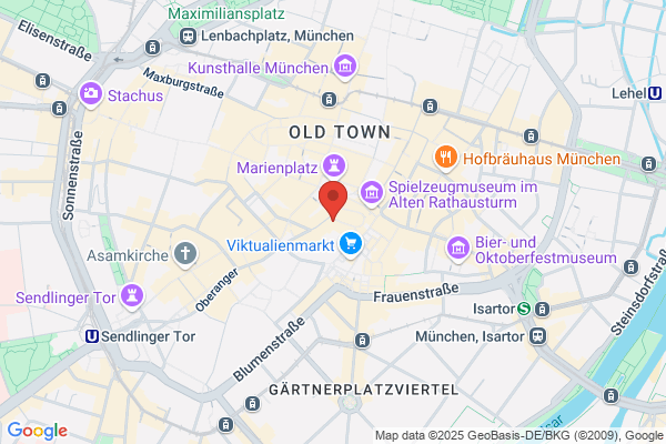 Holzschnitzereien und Antiquitäten
