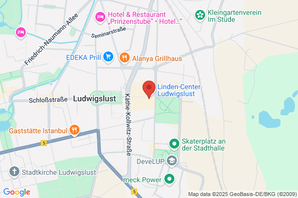 Schlosspark Apotheke Plaza
