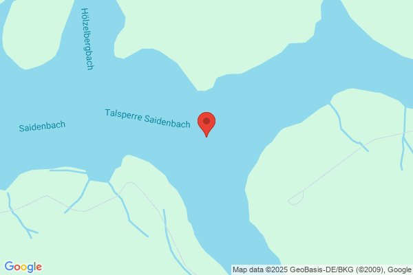 Zur Talsperre