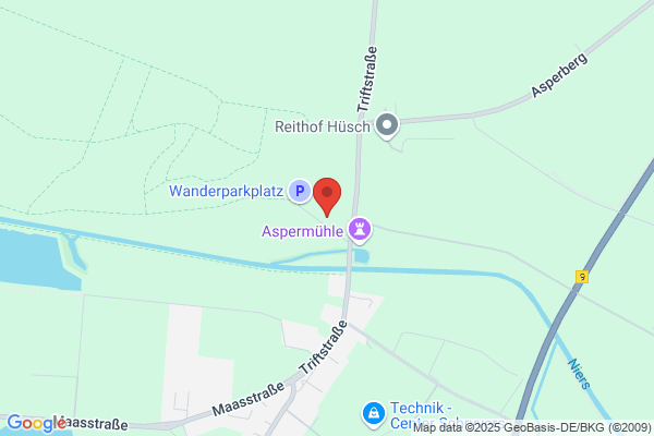 Moni,s Nail,s