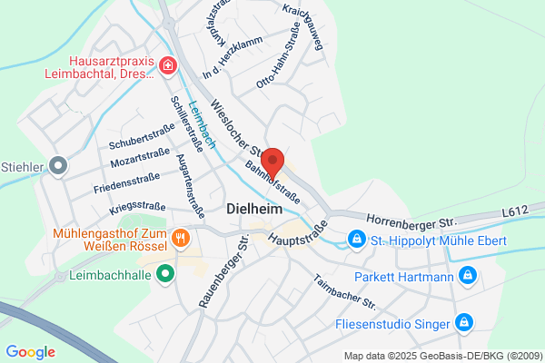 Zum Bahnhof