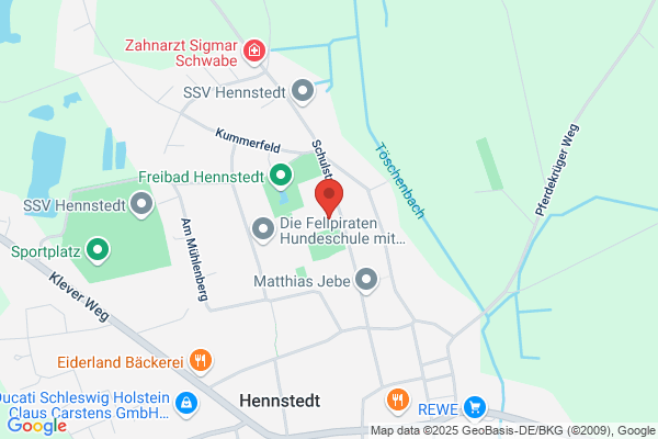 Realschule mit Grund- u. Hauptschulteil u. Sporthallen