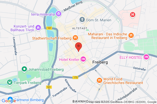 Stadtverwaltung Freiberg, Sportstätte Platz der Einheit